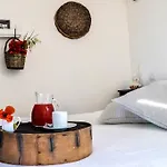 Nocleg ze śniadaniem Masseria Uccio 4*