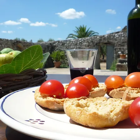 Oda ve Kahvaltı Masseria Uccio 4*