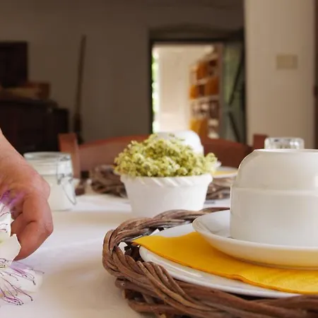 Oda ve Kahvaltı Masseria Uccio