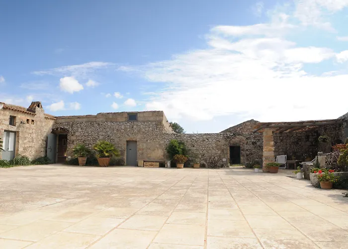 Masseria Uccio Couette-café